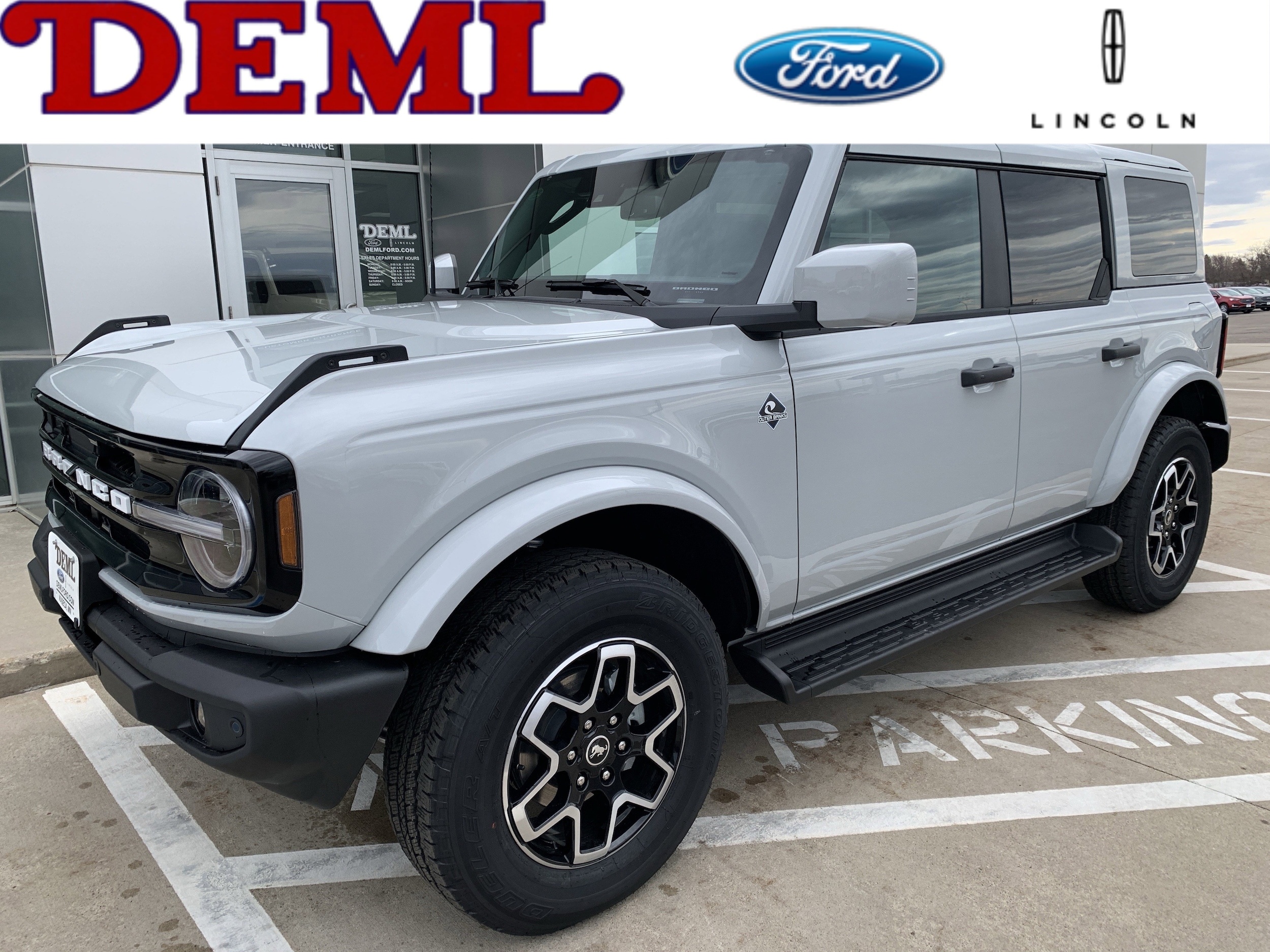 2026 Ford Bronco Outer Banks 4x4's photo