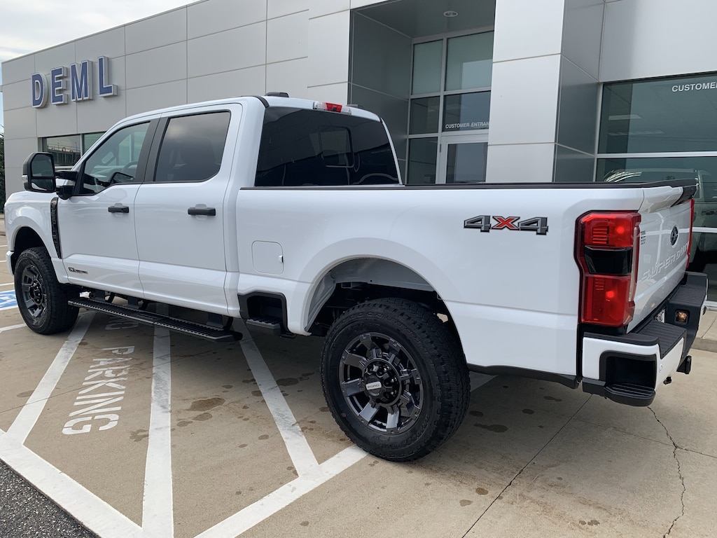 New 2026 Ford F-350 XL STX Crew Cab 4x4 Truck