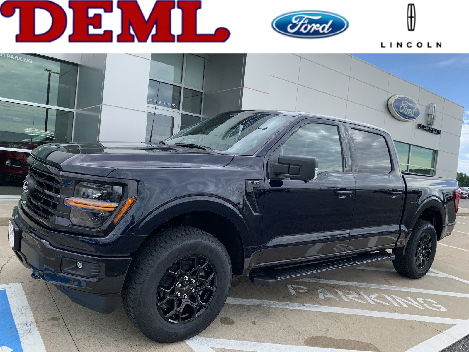 2025 Ford F-150 XLT's photo