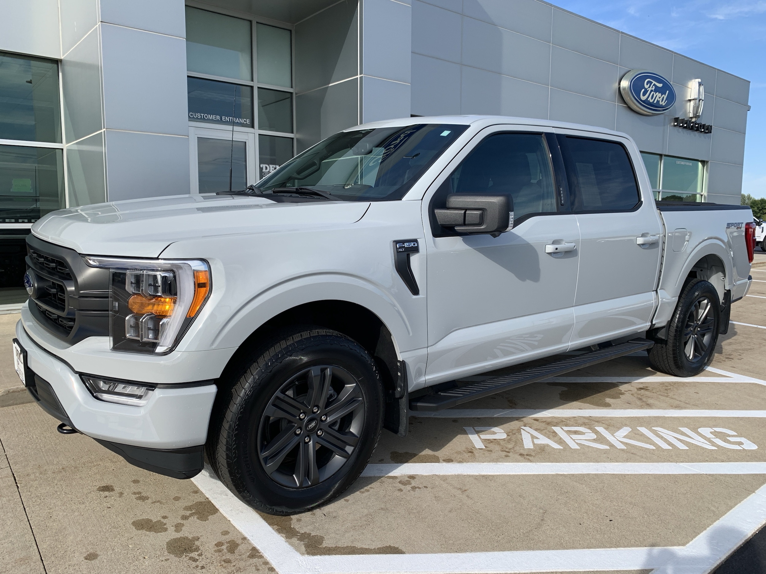 Used 2023 Ford F-150 XLT with VIN 1FTEW1EP8PFC02754 for sale in Waseca, Minnesota