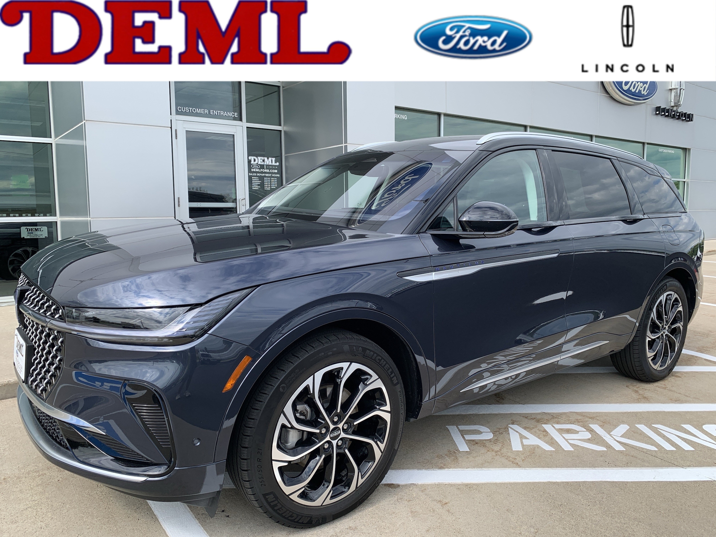 2024 Lincoln Nautilus Reserve AWD's photo