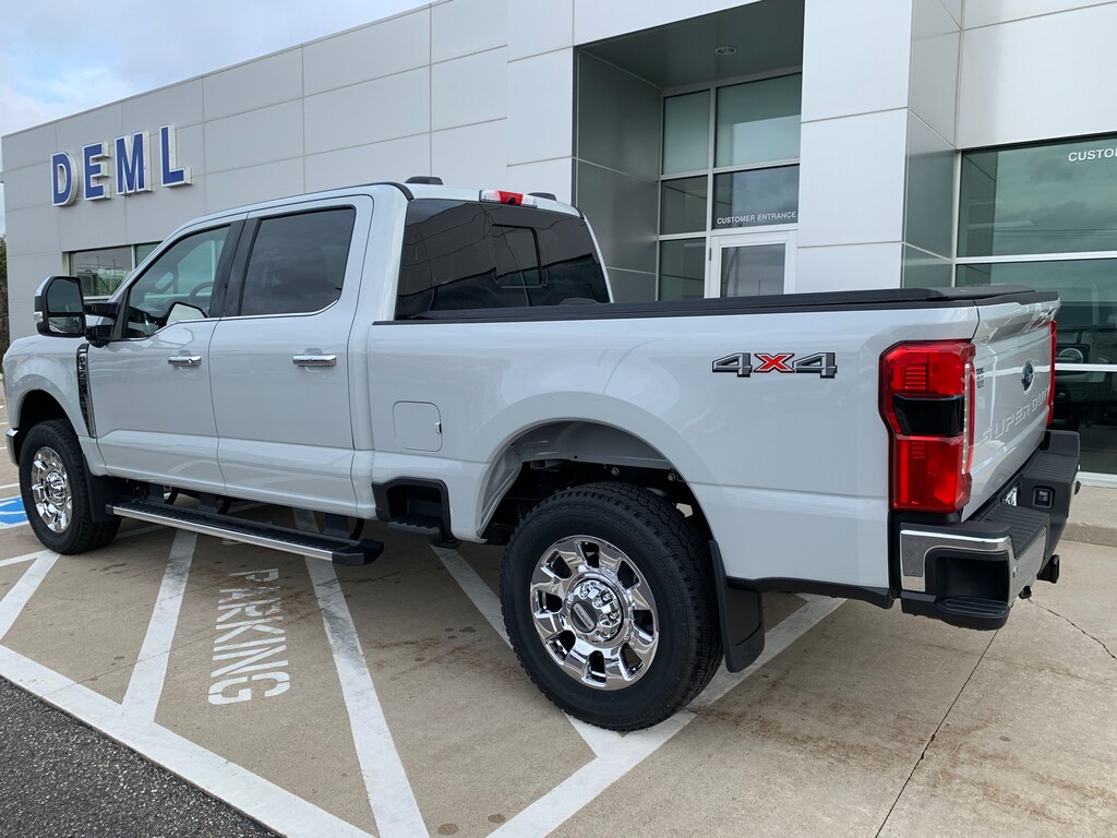 New 2026 Ford F-350 Lariat Truck