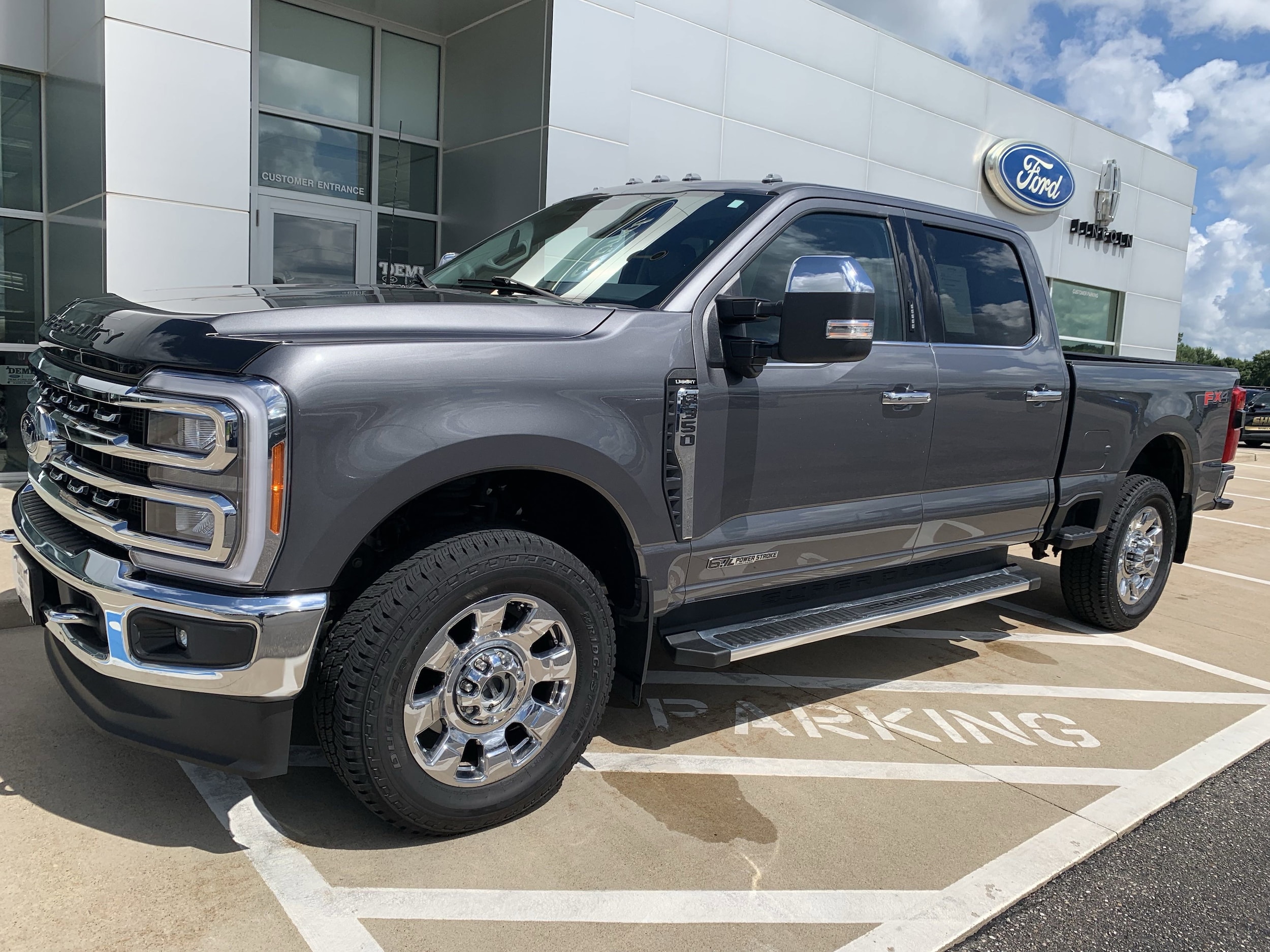 Used 2023 Ford F-350 Super Duty Lariat with VIN 1FT8W3BT5PEC49949 for sale in Waseca, Minnesota