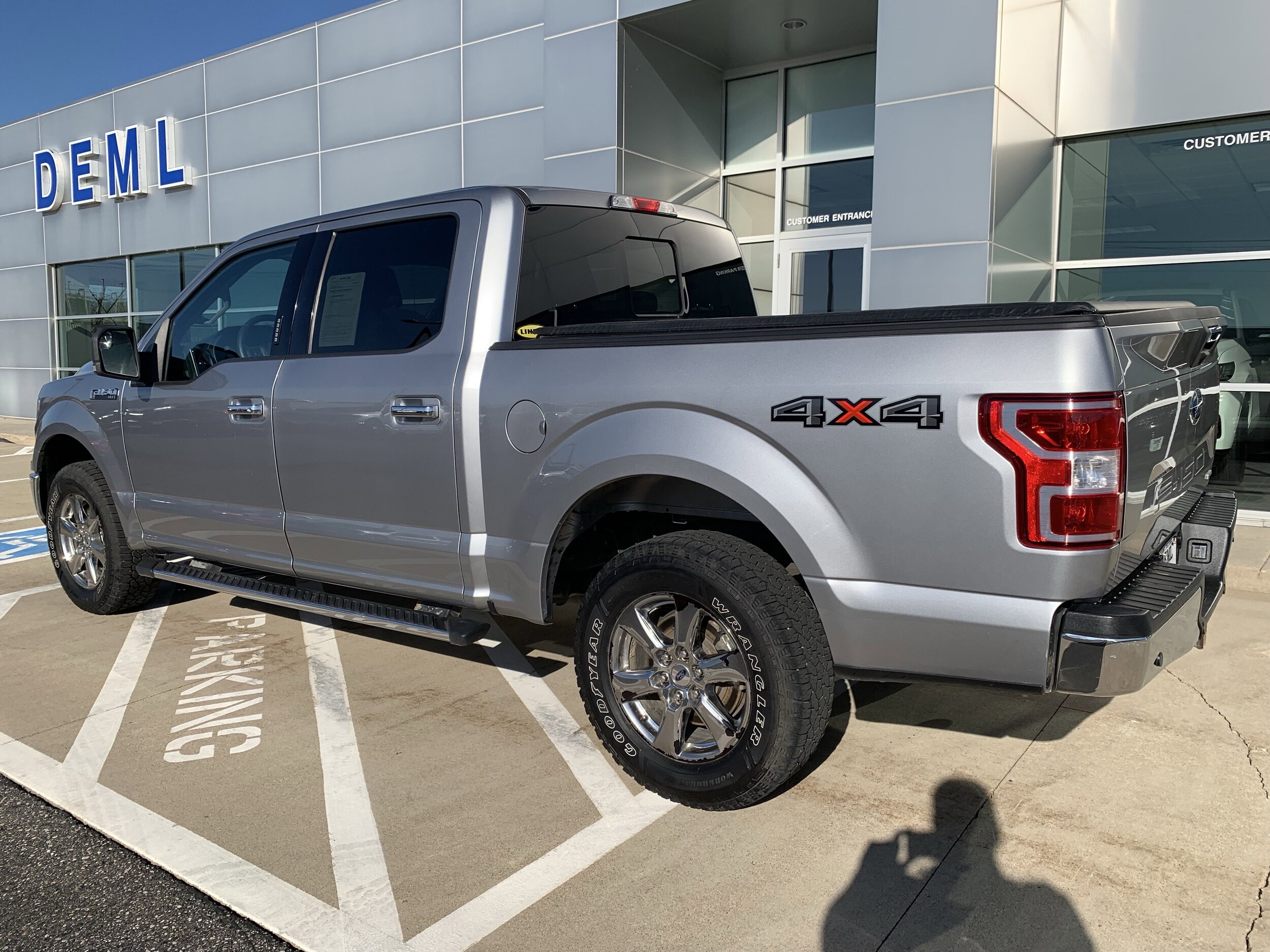 2020 Ford F-150 XLT photo 3