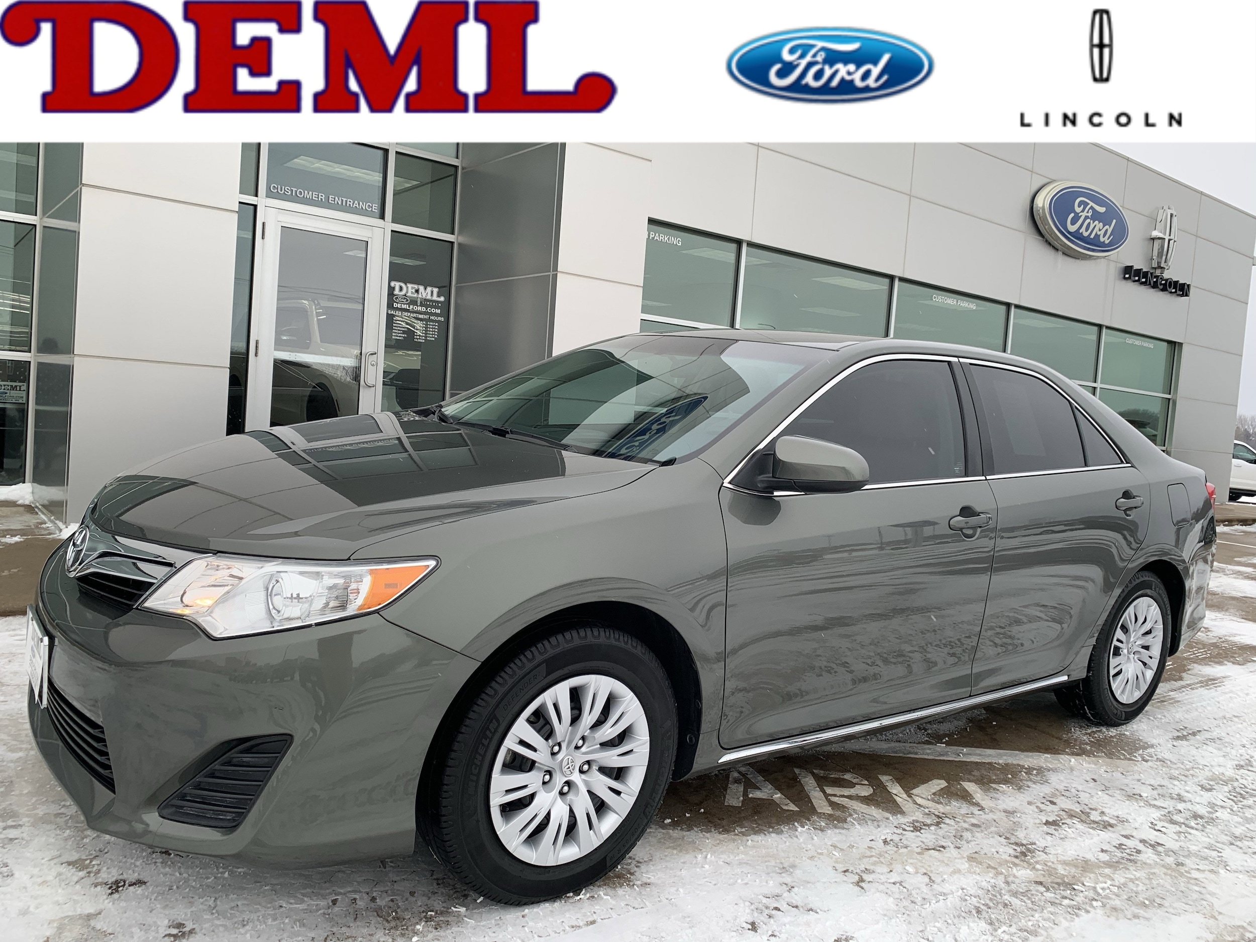 2014 Toyota Camry's photo