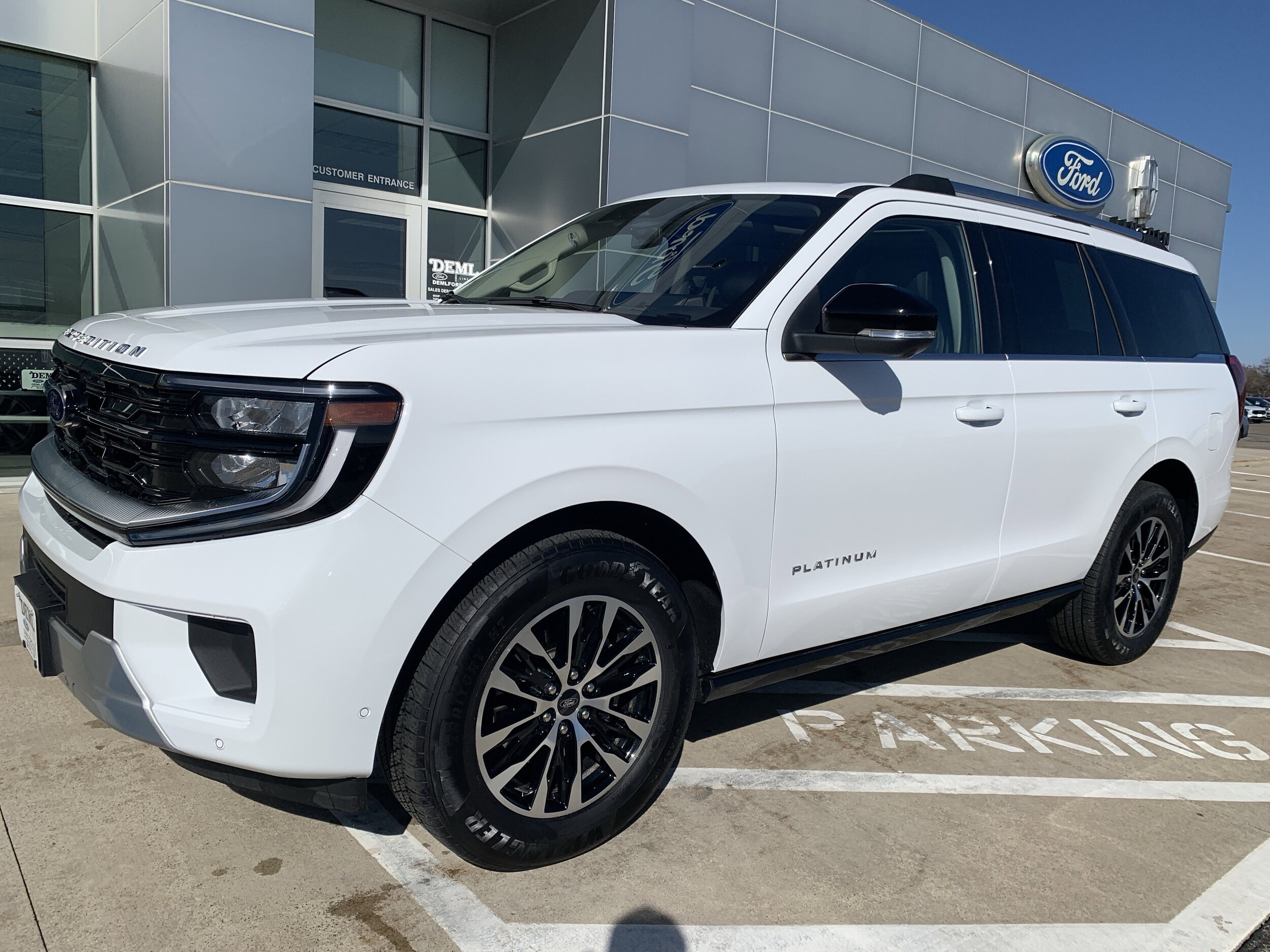 Used 2025 Ford Expedition Platinum with VIN 1FMJU1M86SEA15411 for sale in Waseca, Minnesota