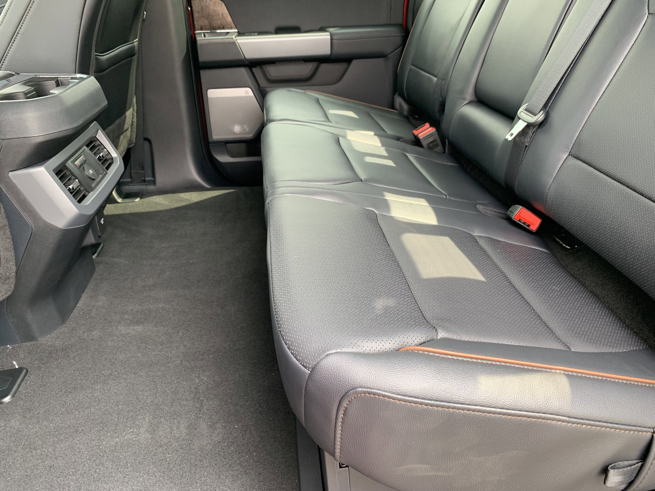 2026 Ford F-350 Super Duty Lariat - Photo 25