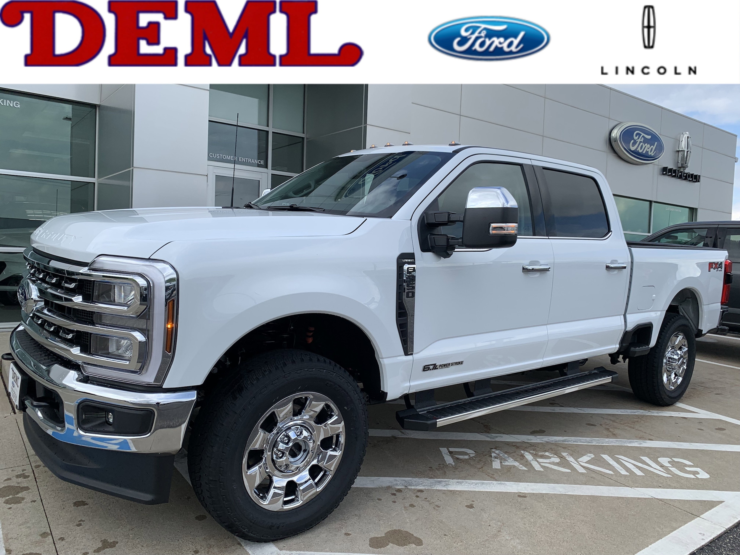 2026 Ford F-350 Super Duty Lariat's photo