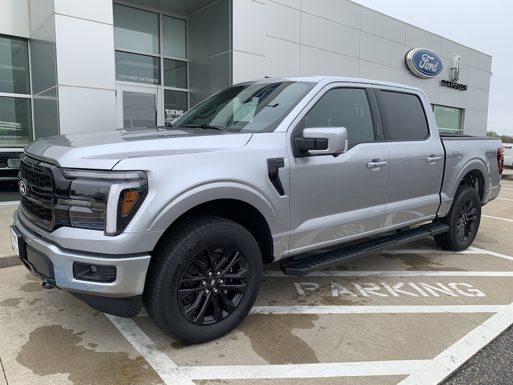 New 2026 Ford F-150 Lariat SuperCrew 4x4 Truck