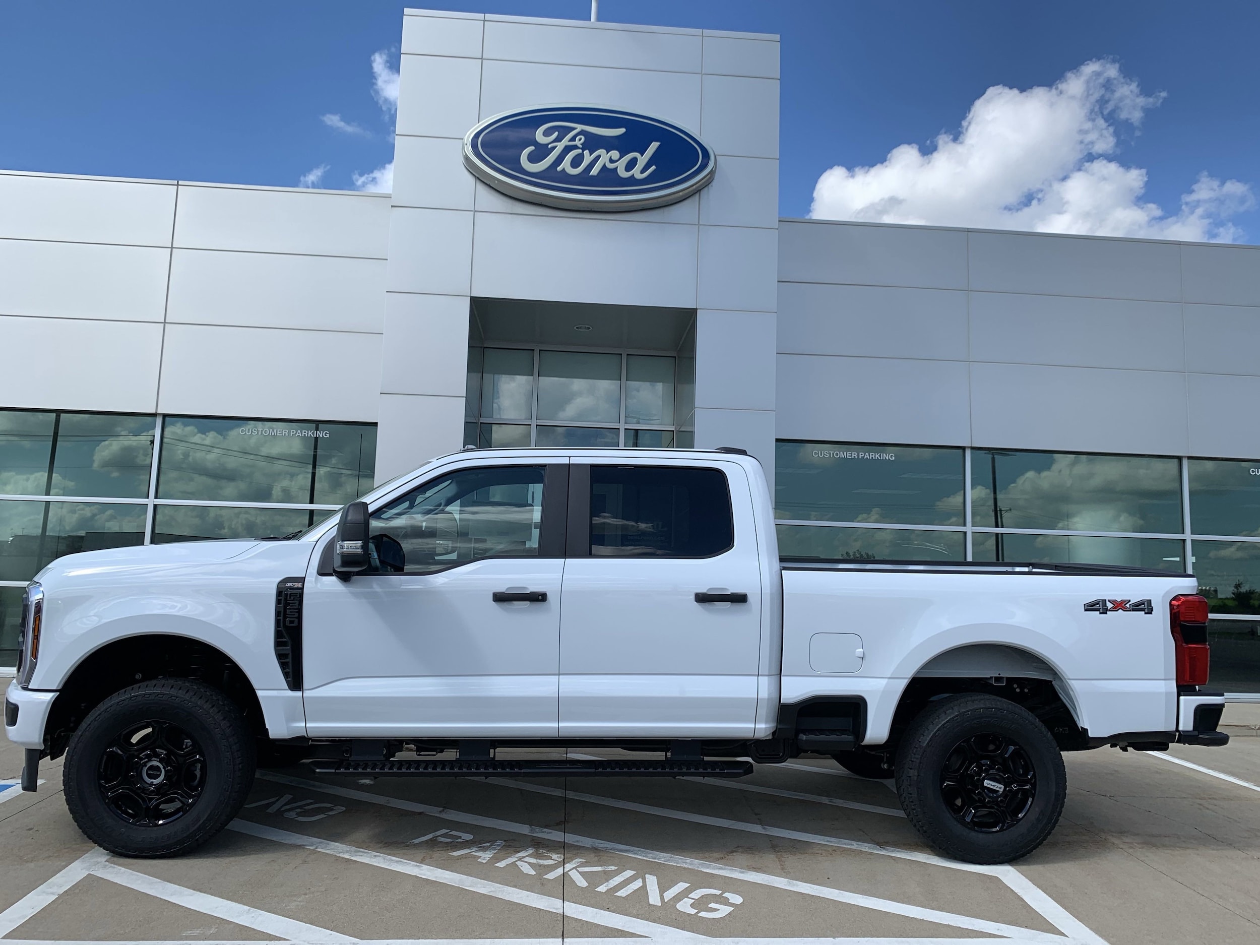 2026 Ford F-350 XL photo 2