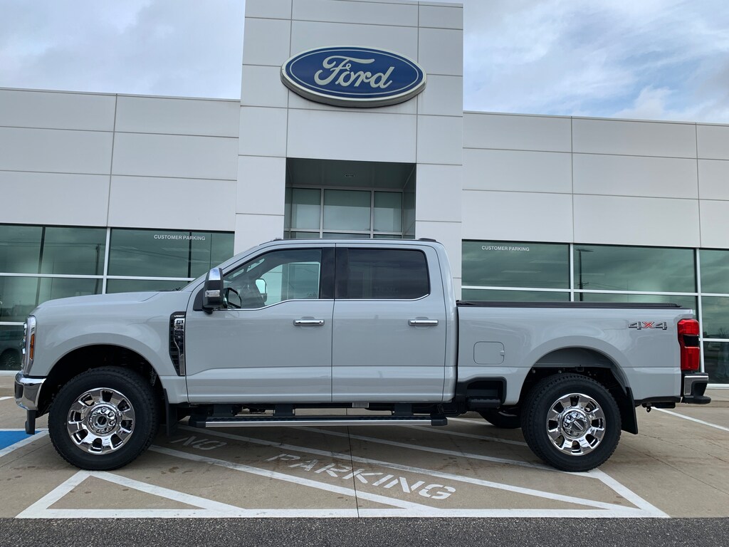 New 2026 Ford F-350 Lariat Truck