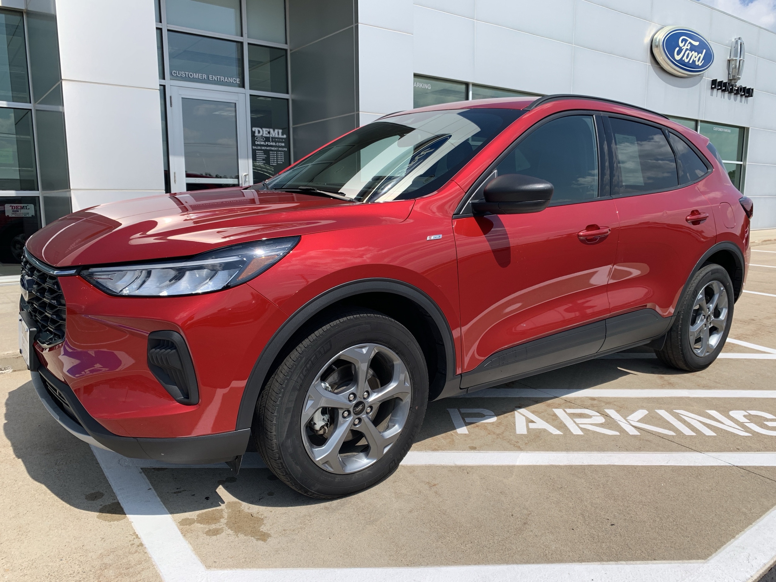 Used 2025 Ford Escape ST-Line with VIN 1FMCU9MN0SUA99213 for sale in Waseca, Minnesota