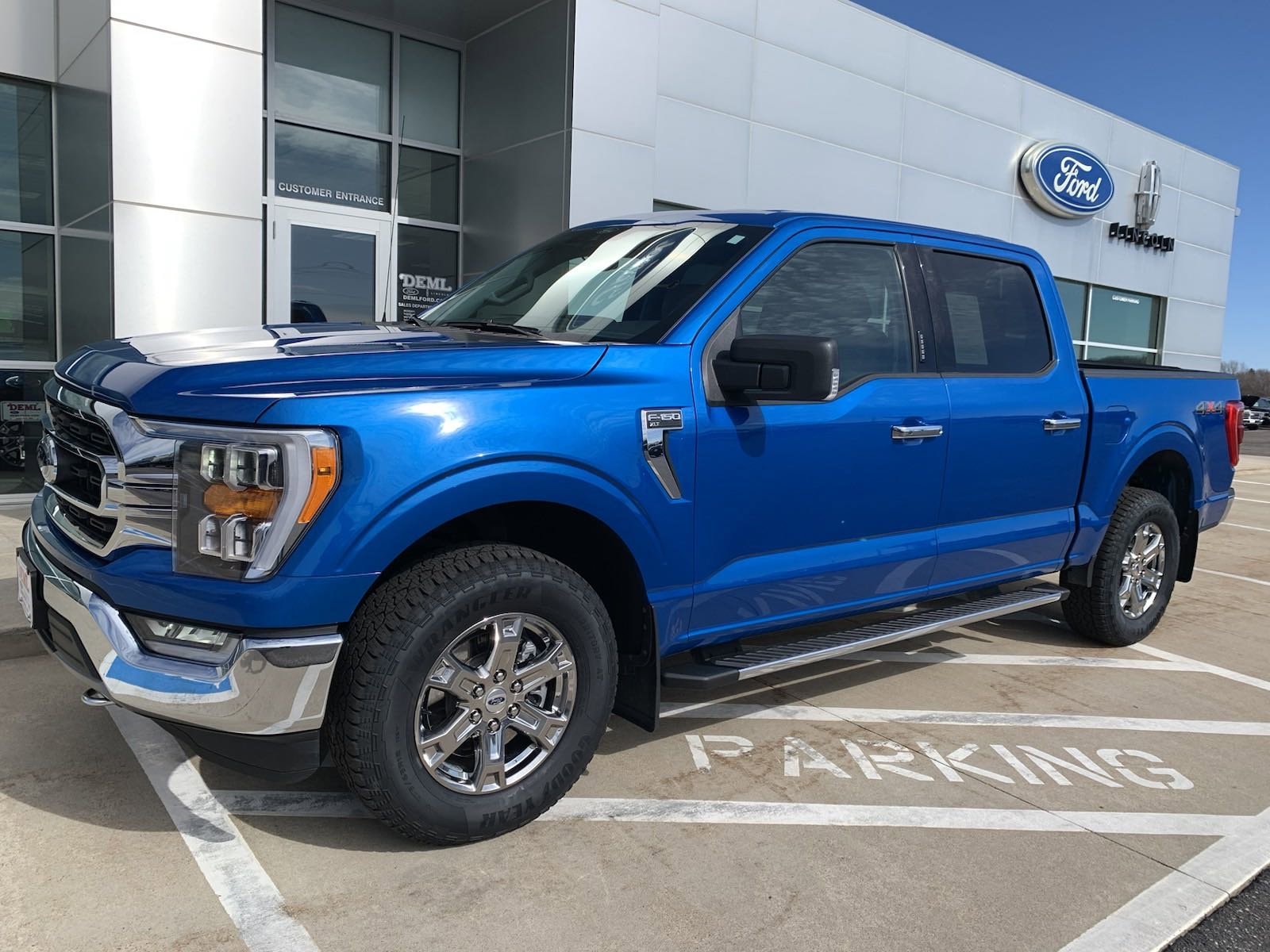 Used 2021 Ford F-150 XLT with VIN 1FTEW1EP1MFA52370 for sale in Waseca, Minnesota