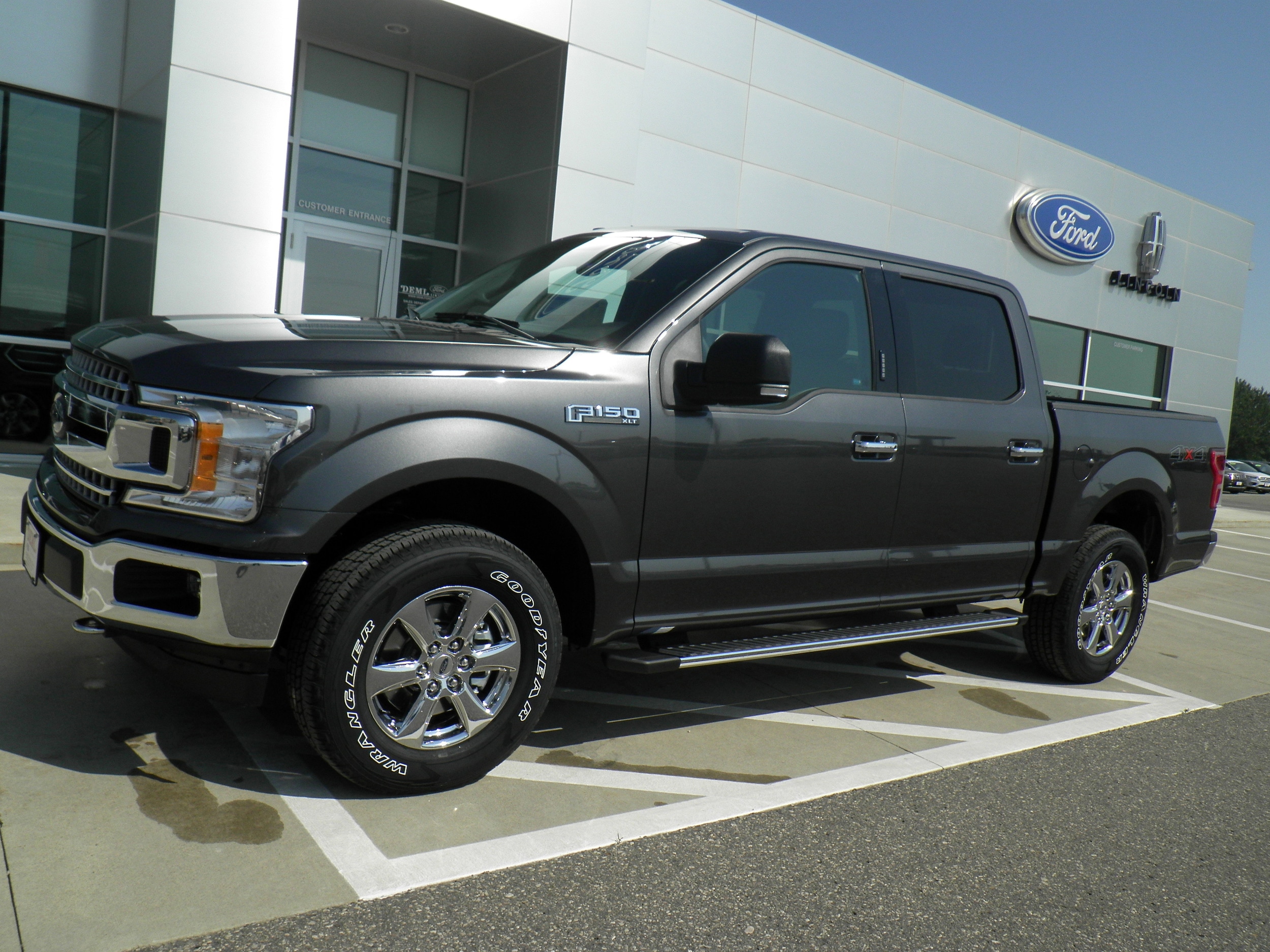 Used 2018 Ford F-150 XLT with VIN 1FTEW1EG8JKC53735 for sale in Waseca, Minnesota