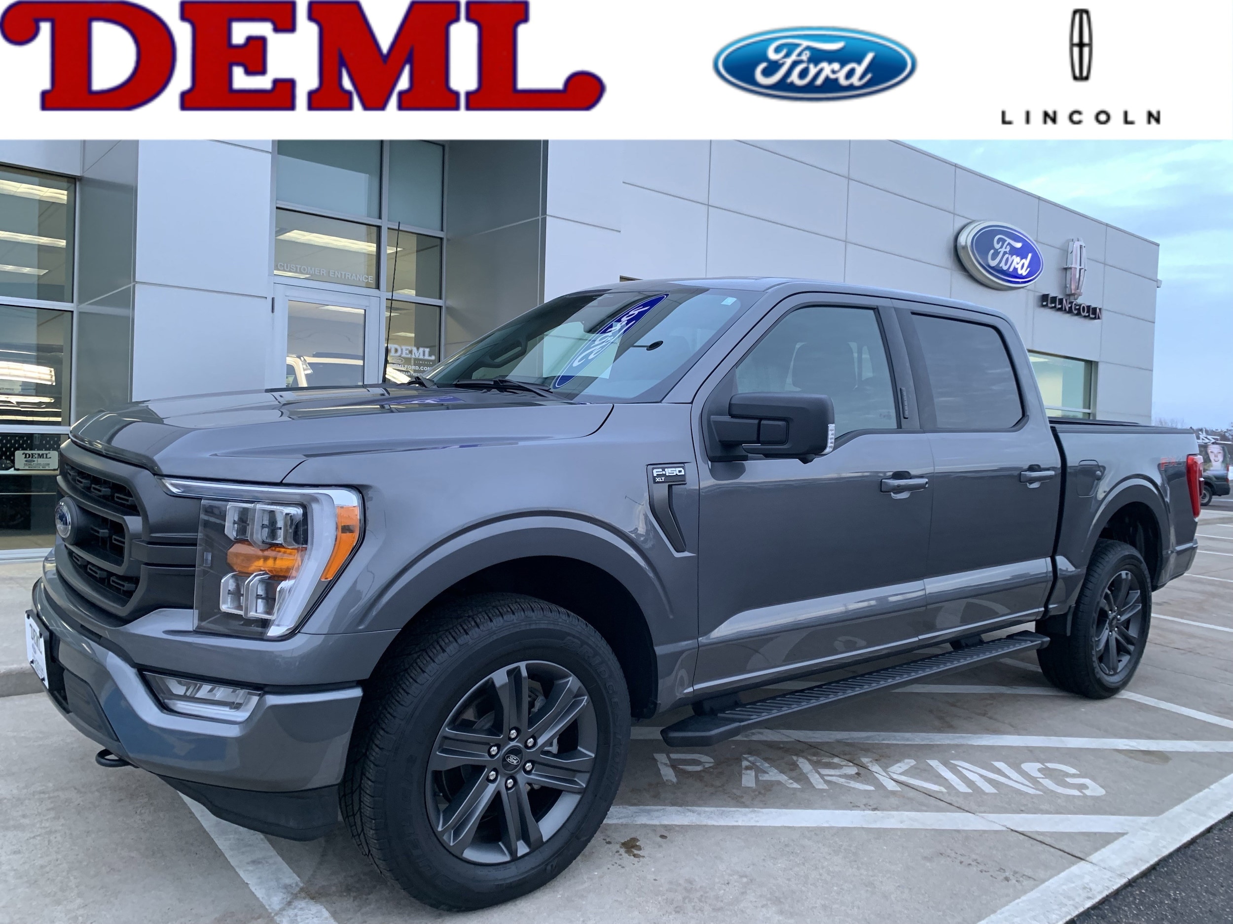 2023 Ford F-150 XLT's photo