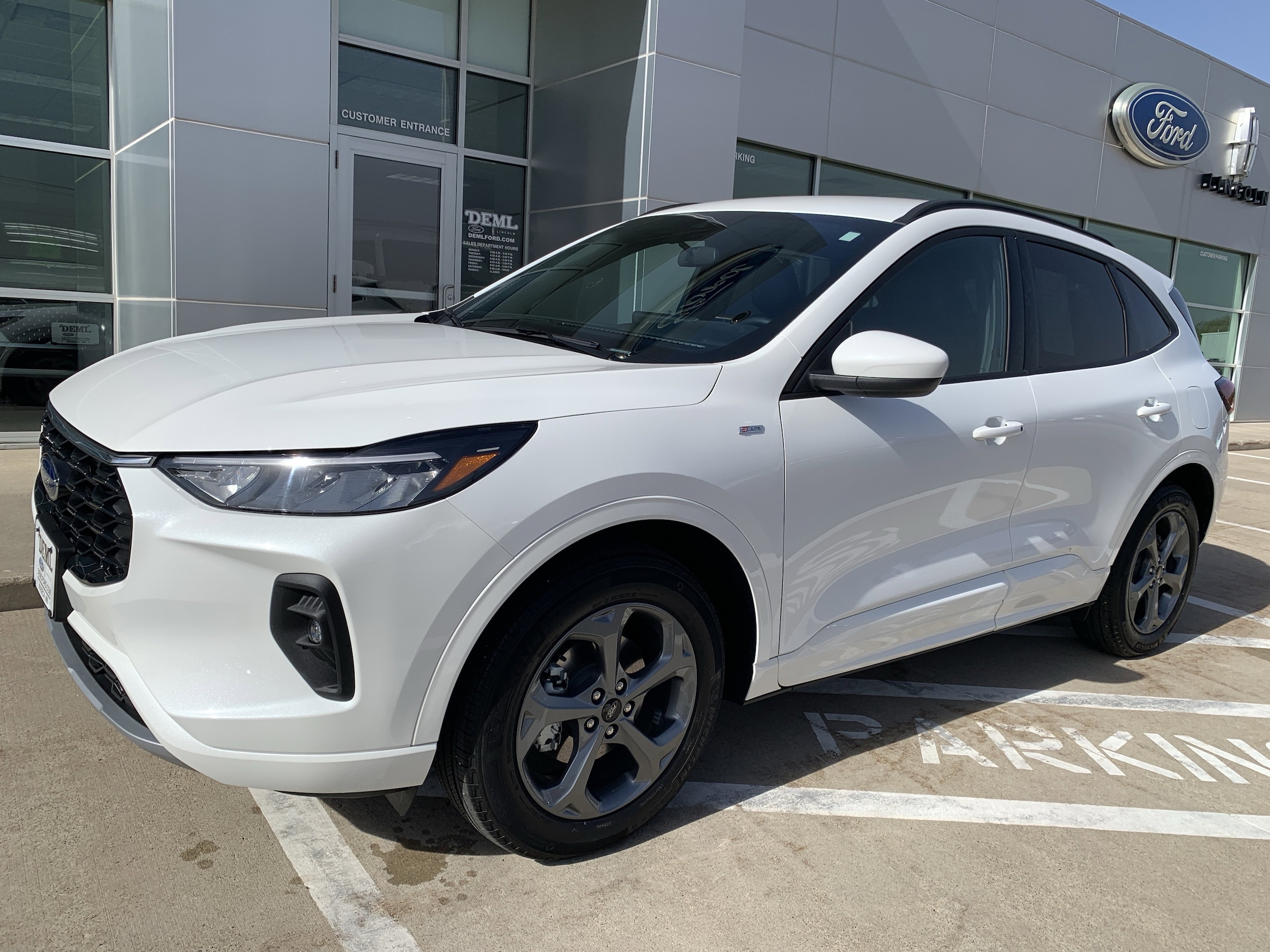 Used 2024 Ford Escape ST-Line Select with VIN 1FMCU9NZ5RUB16227 for sale in Waseca, Minnesota