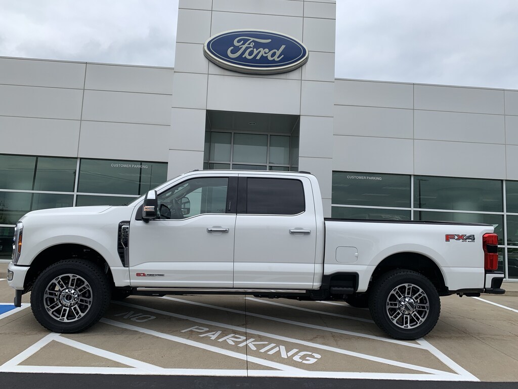 New 2026 Ford F-350 Platinum Crew Cab 4x4 Truck