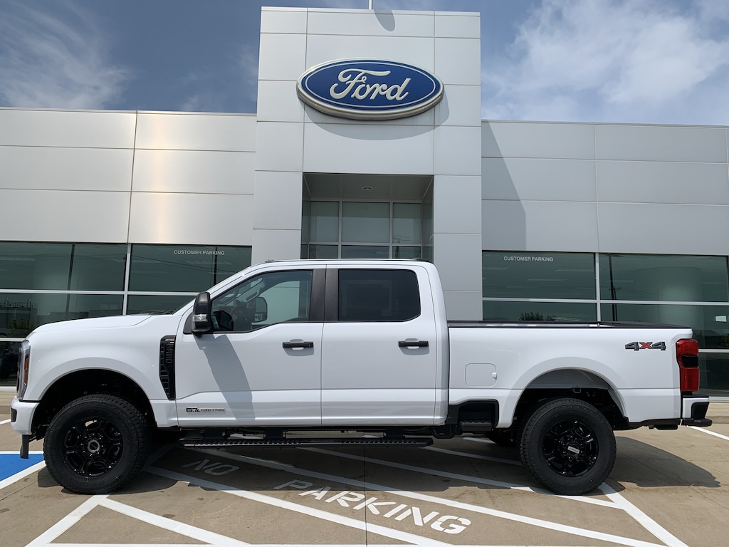 New 2026 Ford F-350 XL STX Crew Cab 4x4 Truck