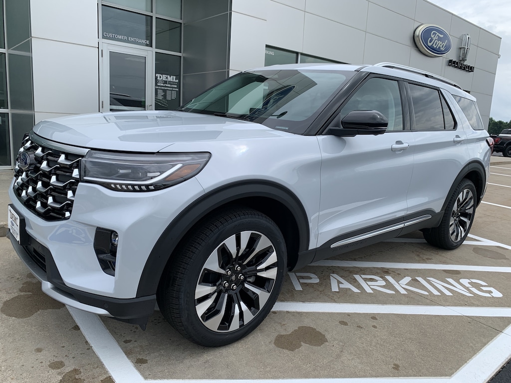 New 2026 Ford Explorer Platinum 4x4 SUV