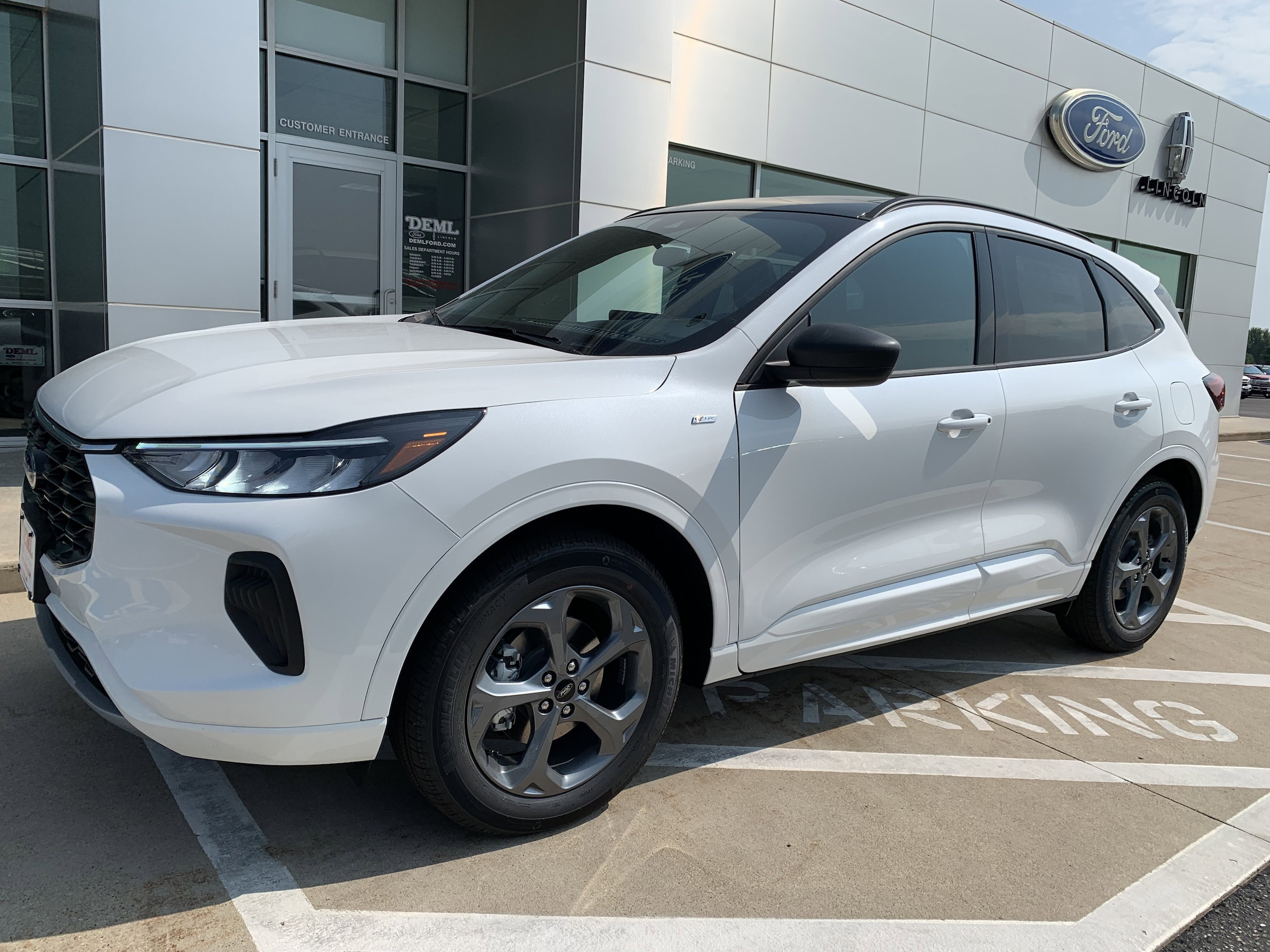 Used 2023 Ford Escape ST-Line with VIN 1FMCU9MNXPUA64265 for sale in Waseca, Minnesota
