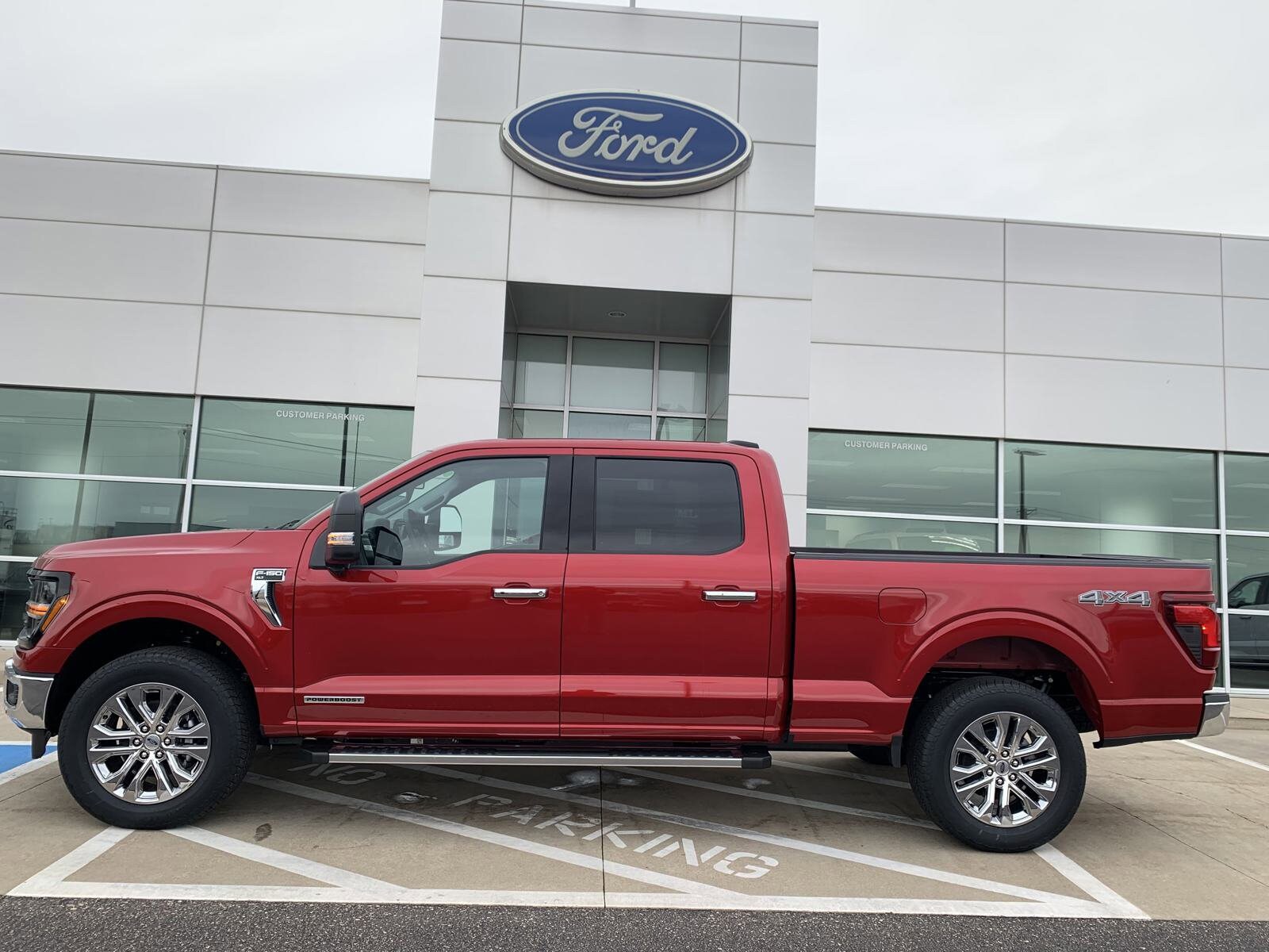 2025 Ford F-150 XLT photo 3
