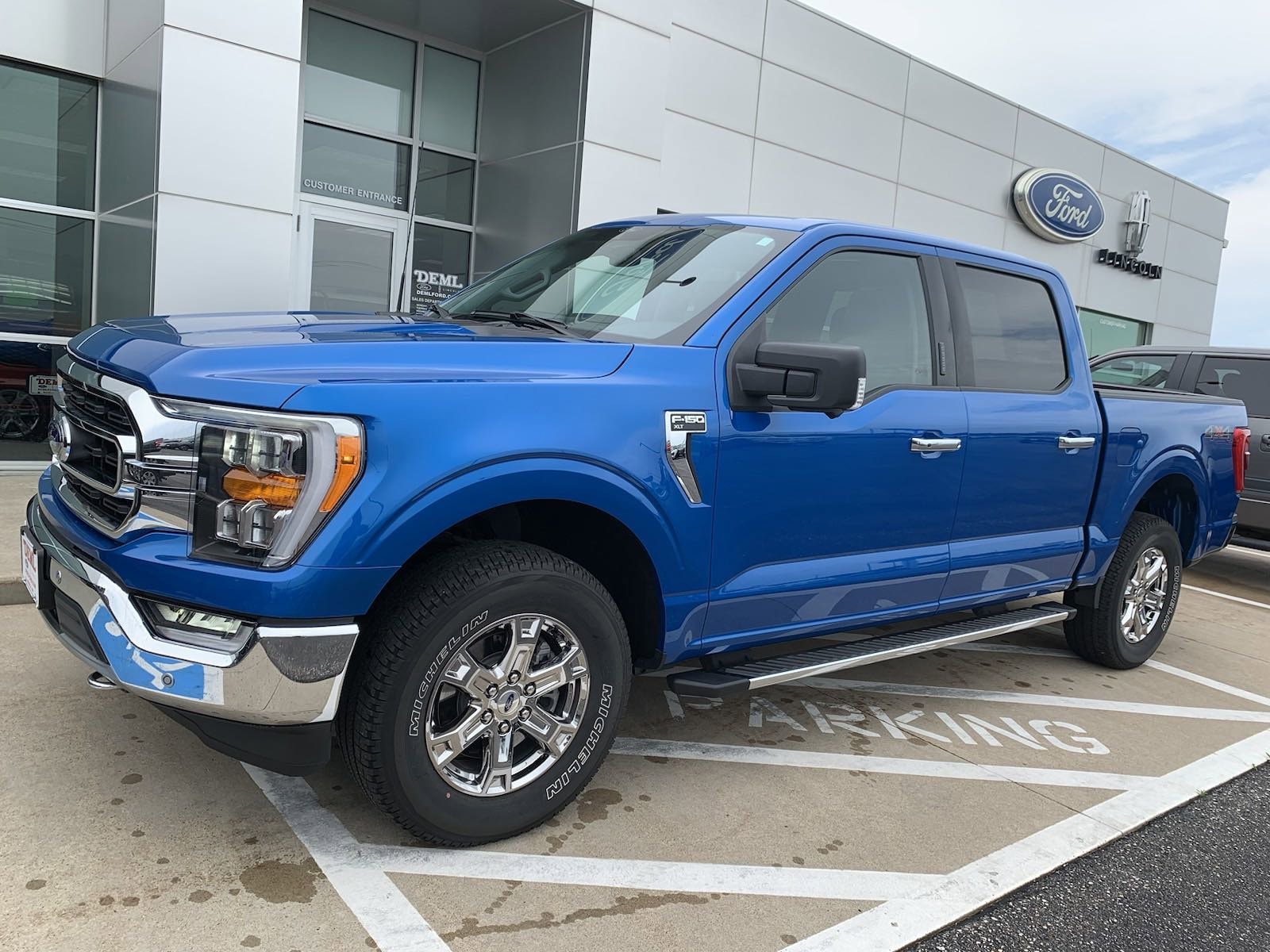 Used 2021 Ford F-150 XLT with VIN 1FTEW1EP0MFC32620 for sale in Waseca, Minnesota