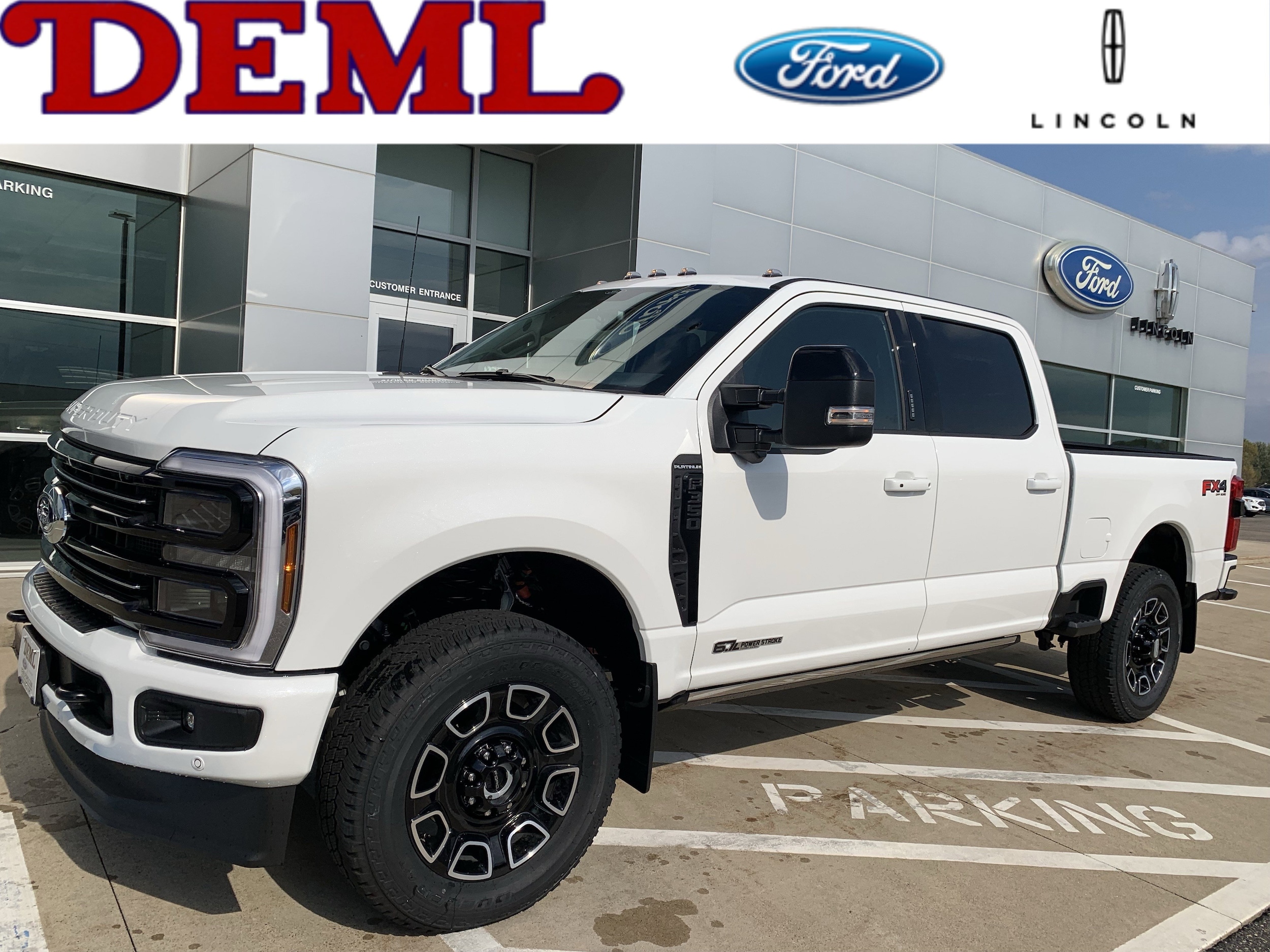 2026 Ford F-350 Super Duty Platinum's photo