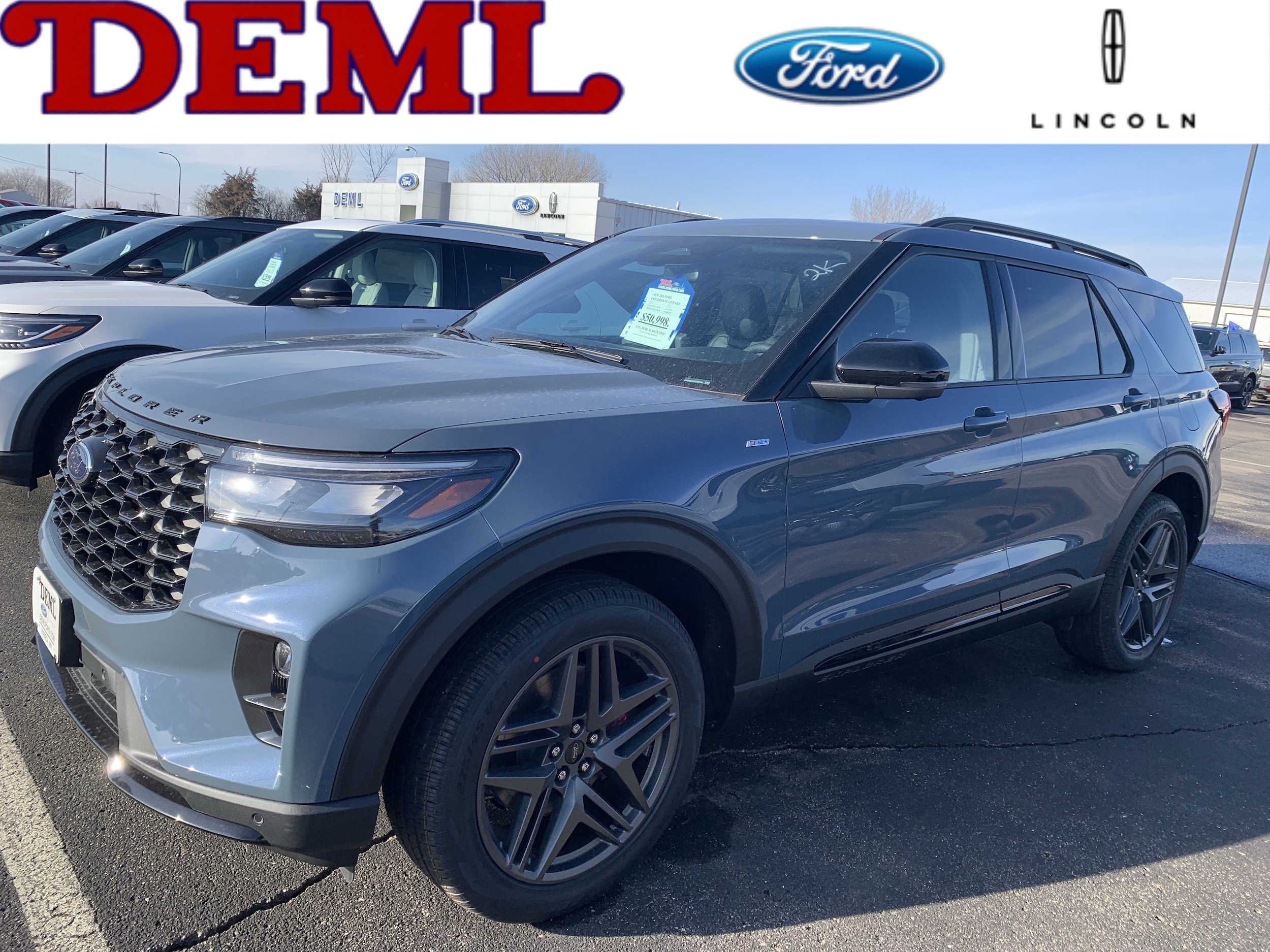 2026 Ford Explorer ST-LINE's photo