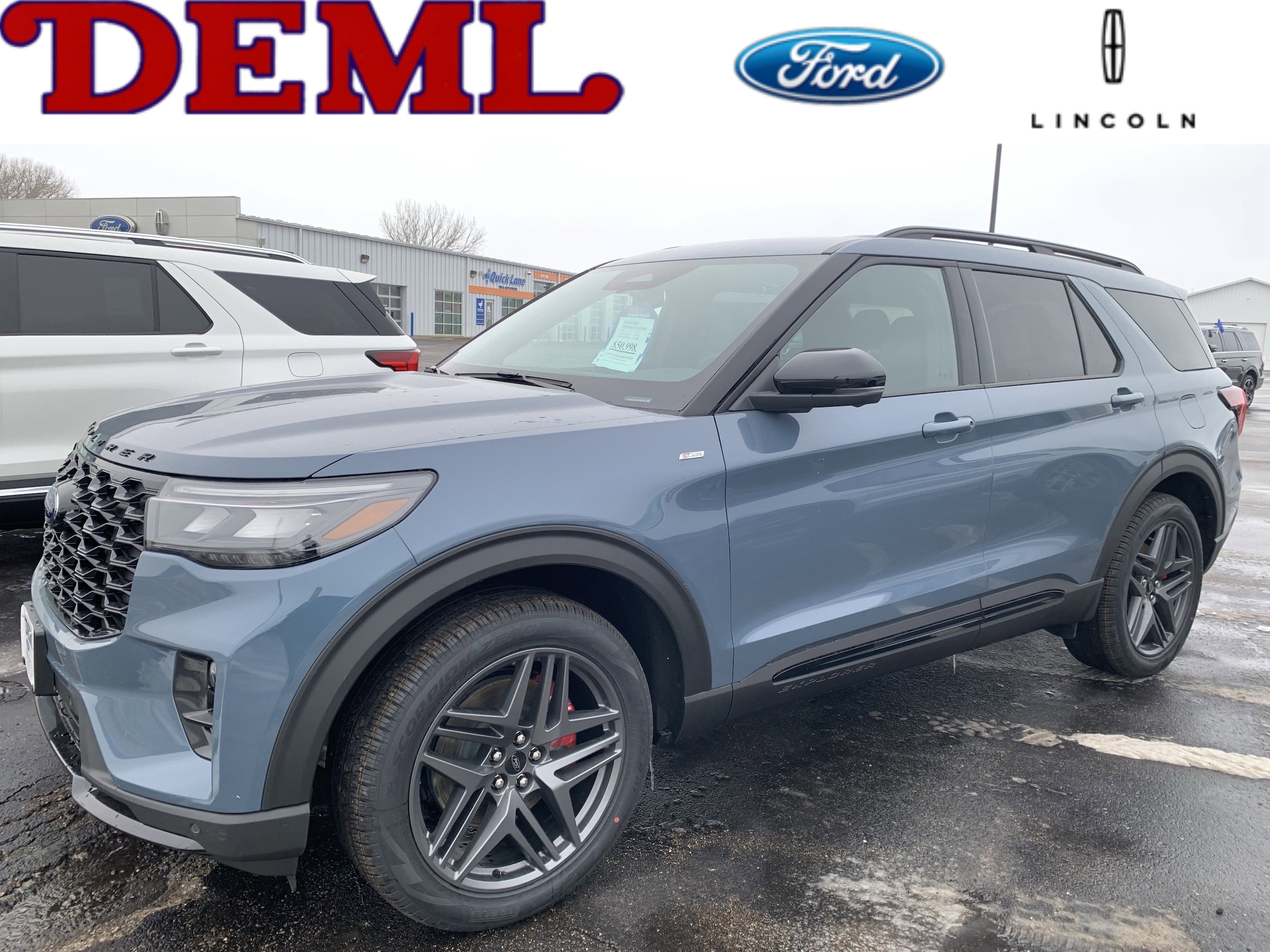 2026 Ford Explorer ST-LINE's photo