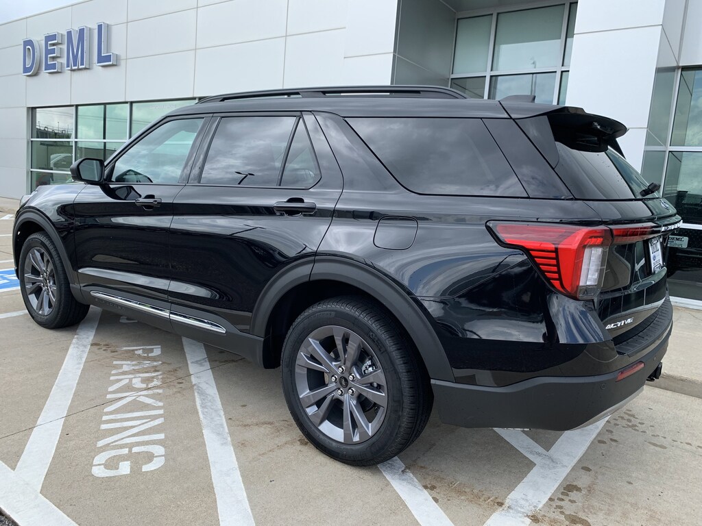 New 2026 Ford Explorer Active 4x4 SUV