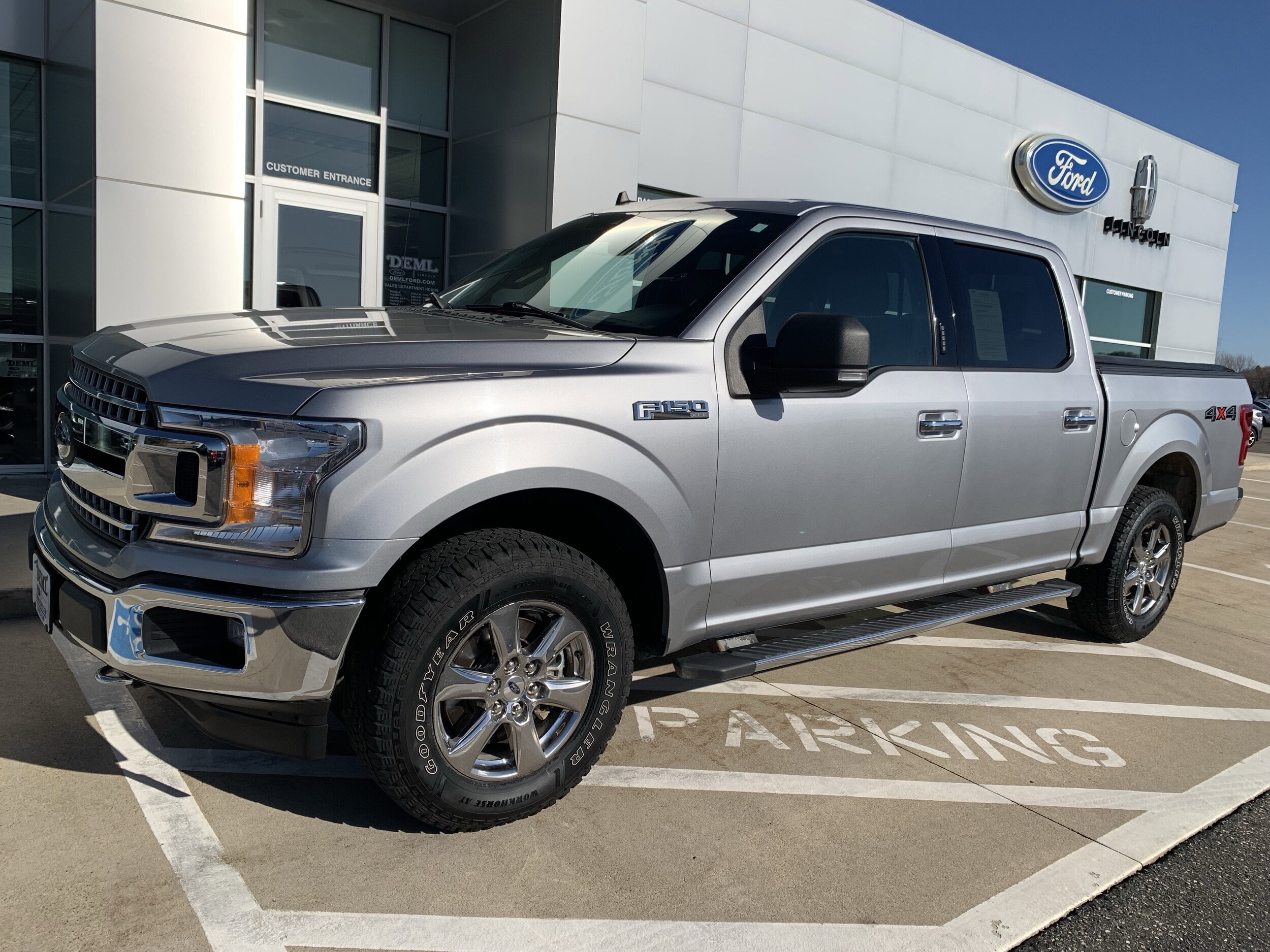 2020 Ford F-150 XLT photo 2
