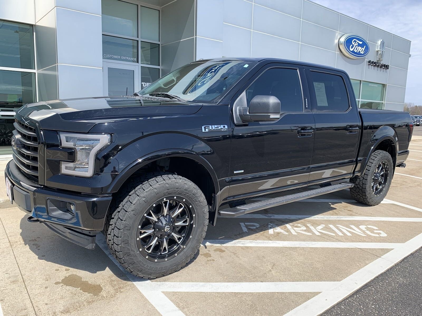 Used 2017 Ford F-150 XLT with VIN 1FTEW1EG0HKC18519 for sale in Waseca, Minnesota