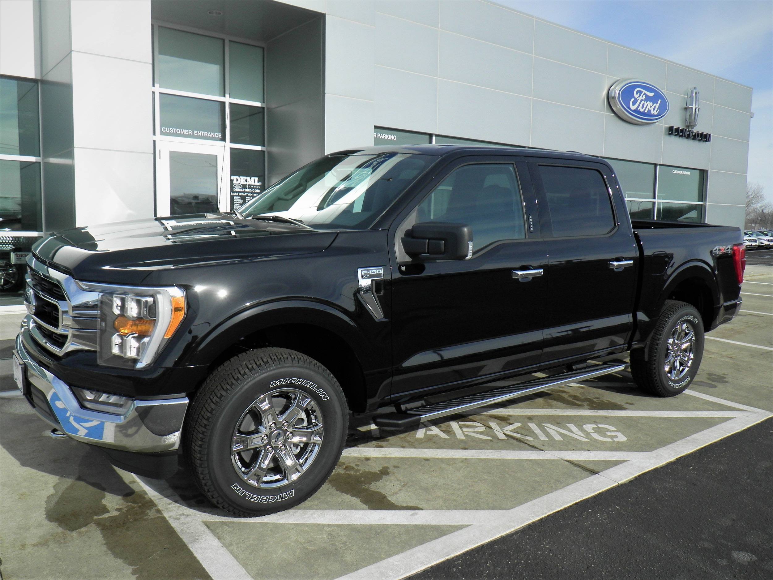 Used 2021 Ford F-150 XLT with VIN 1FTEW1EP3MKE99273 for sale in Waseca, Minnesota