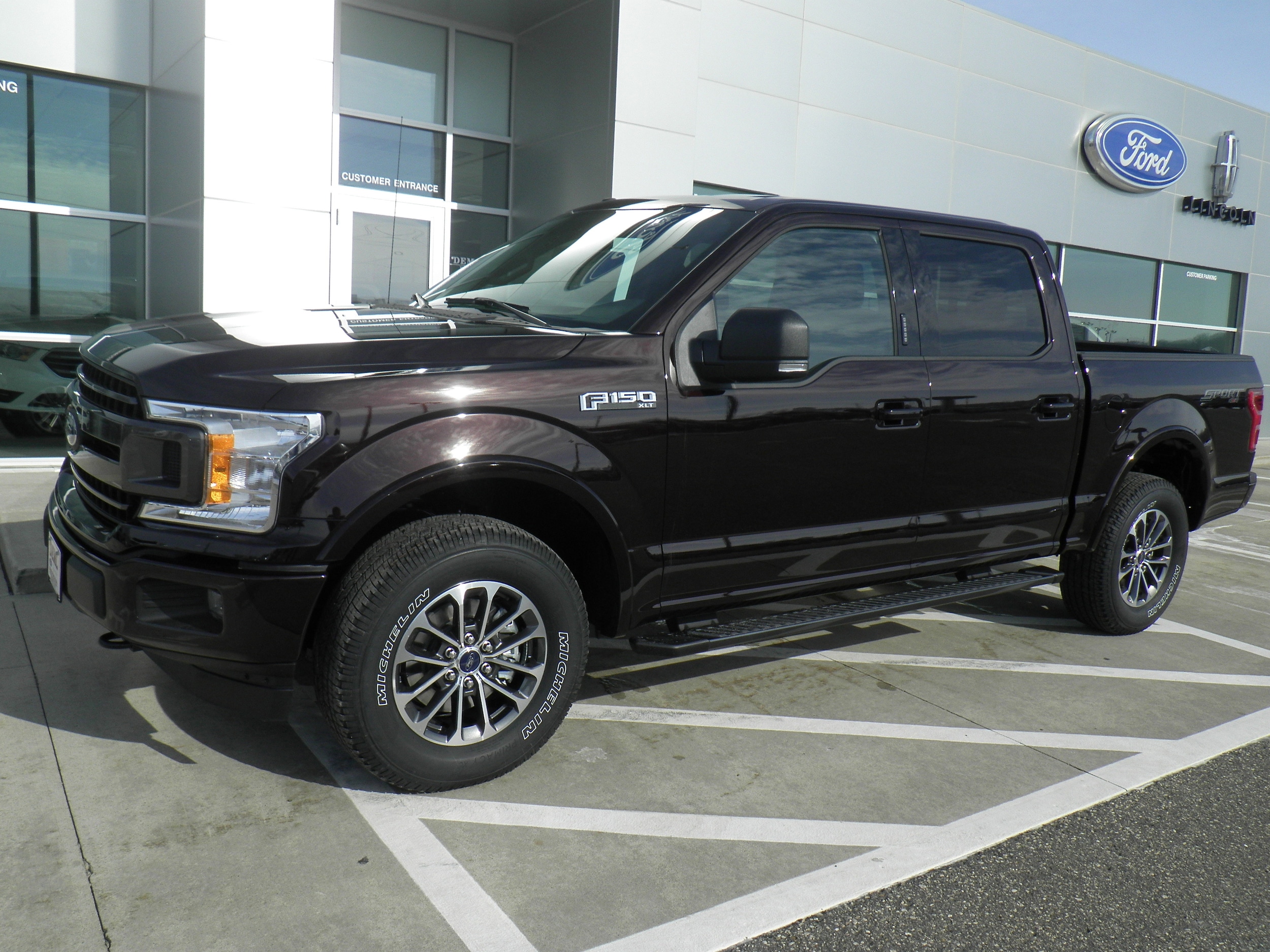 Used 2018 Ford F-150 XLT with VIN 1FTEW1EP3JKE59304 for sale in Waseca, Minnesota