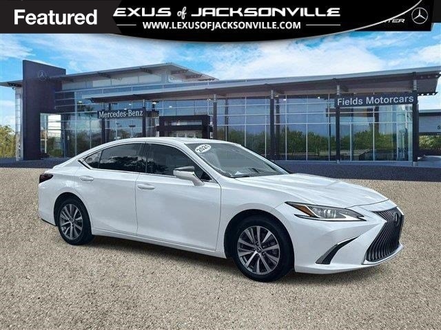2021 Lexus ES 350's photo