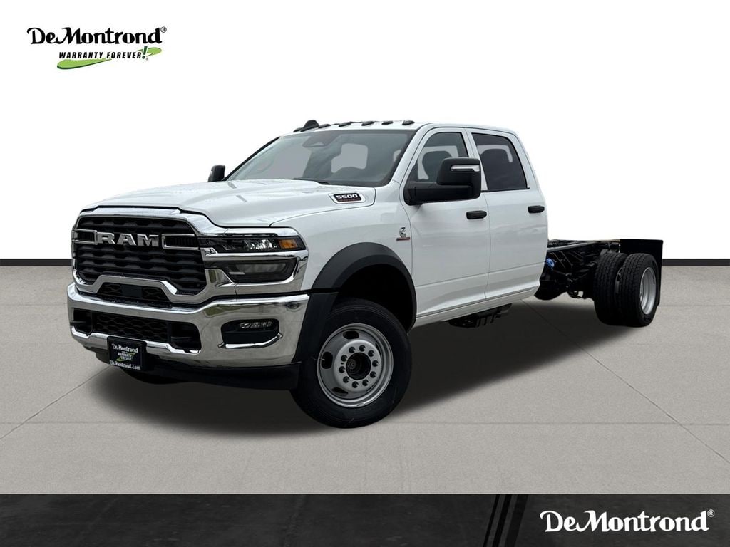 New 2026 Ram 5500 TRADESMAN CHASSIS CREW CAB 4X4 84' CA