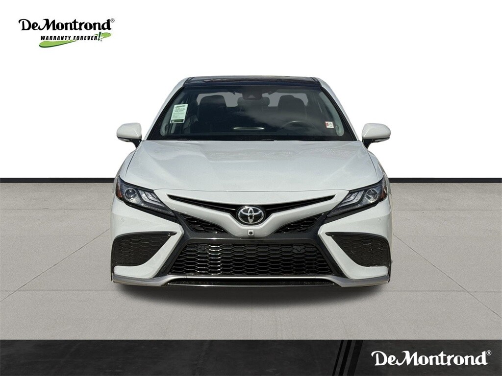 2022 Toyota Camry XSE V6 photo 2