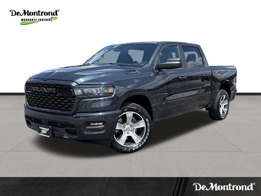 New 2026 Ram 1500 EXPRESS CREW CAB 4X2 5'7 BOX