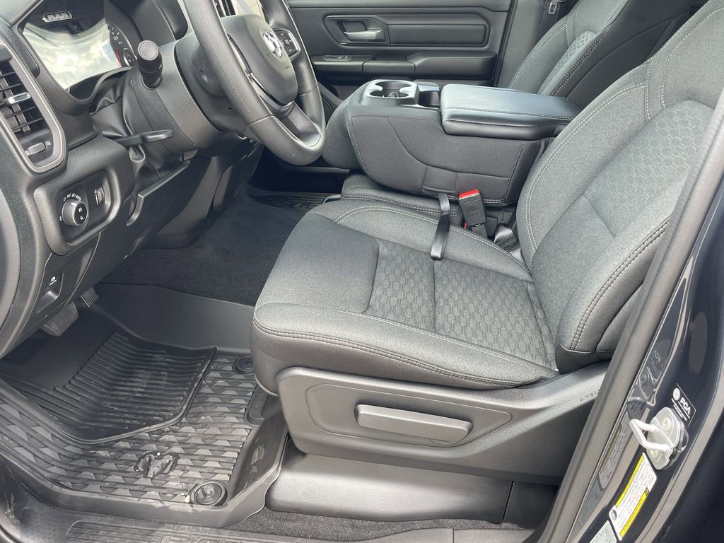 2026 RAM 1500 Laramie - Photo 12