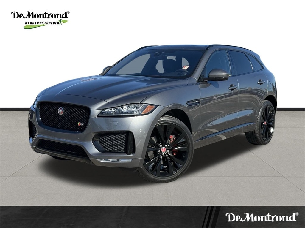2018 Jaguar F-PACE S's photo