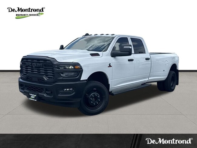 2026 Ram 3500 TRADESMAN CREW CAB 4X4 8' BOX Pickup