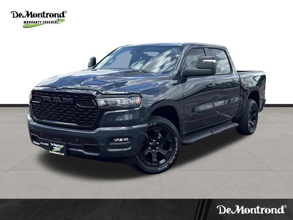 New 2026 Ram 1500 EXPRESS CREW CAB 4X4 5'7 BOX
