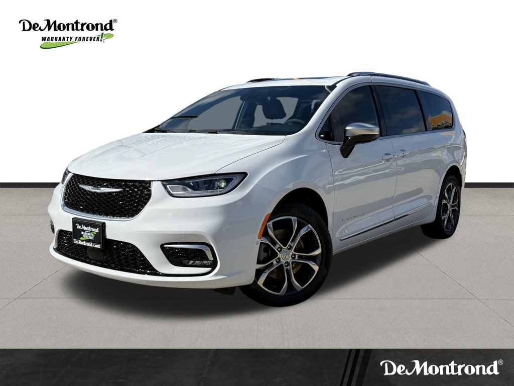 2026 Chrysler Pacifica Passenger Van 