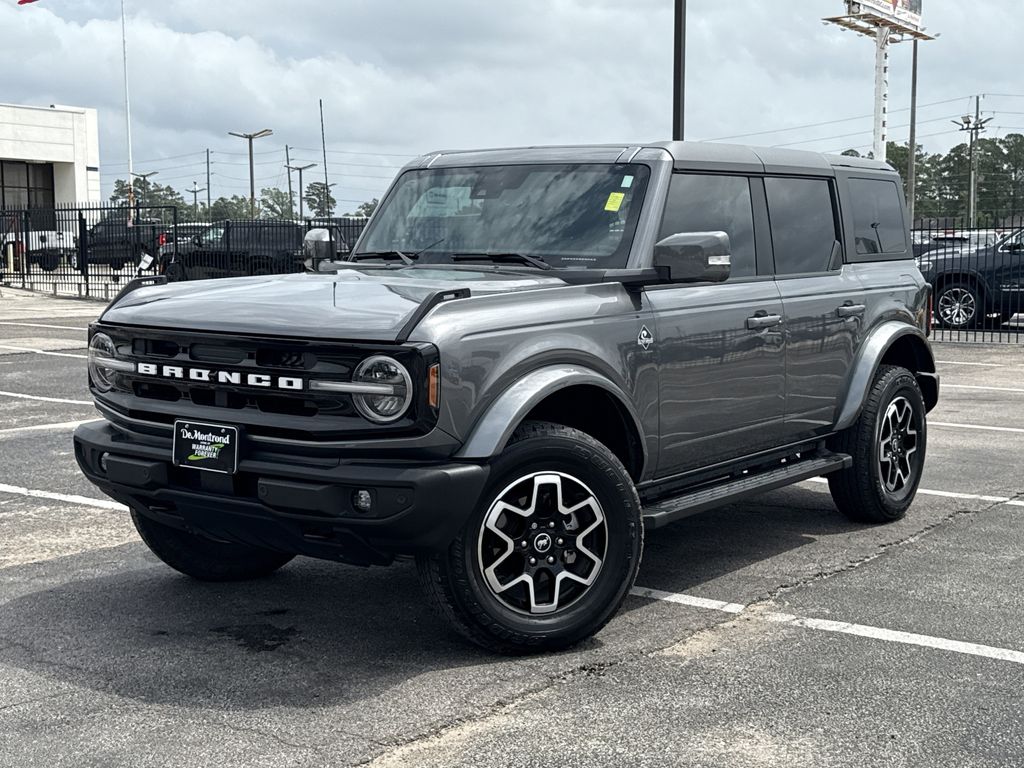 2024 Ford Bronco Outer Banks 4x4's photo