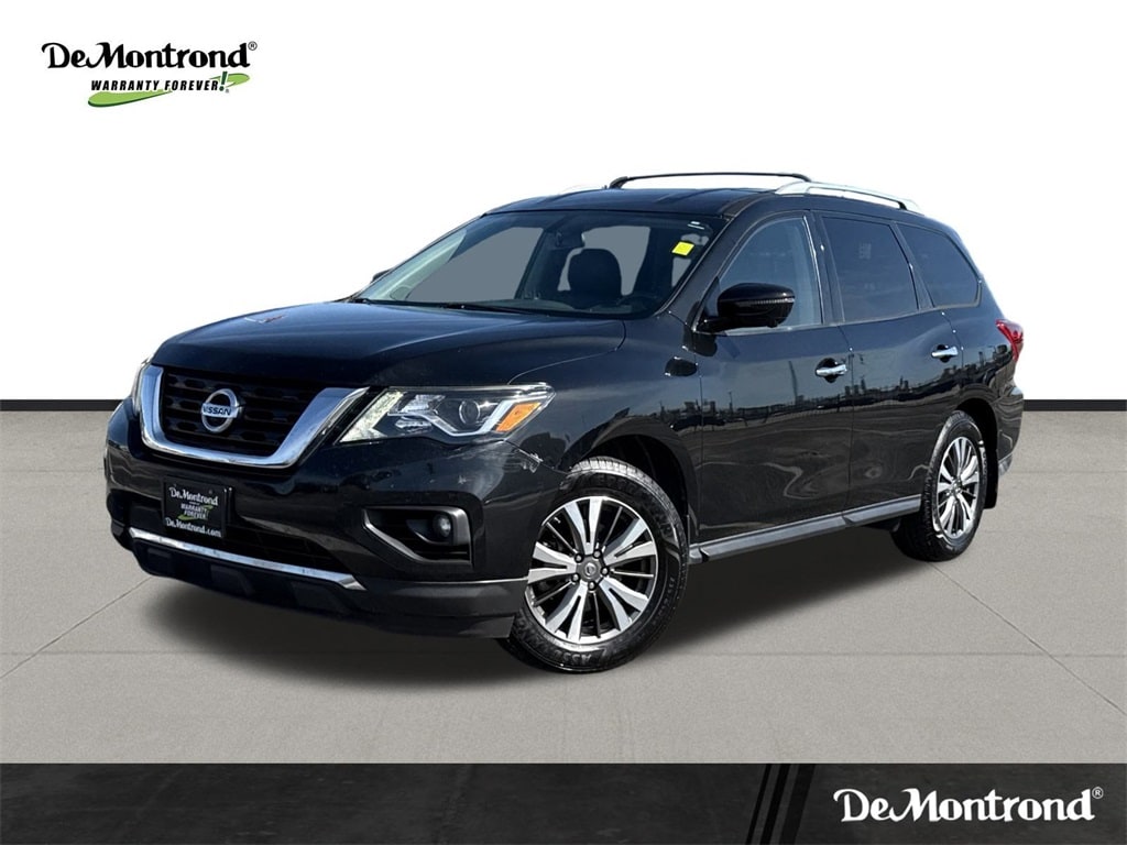 2017 Nissan Pathfinder SL