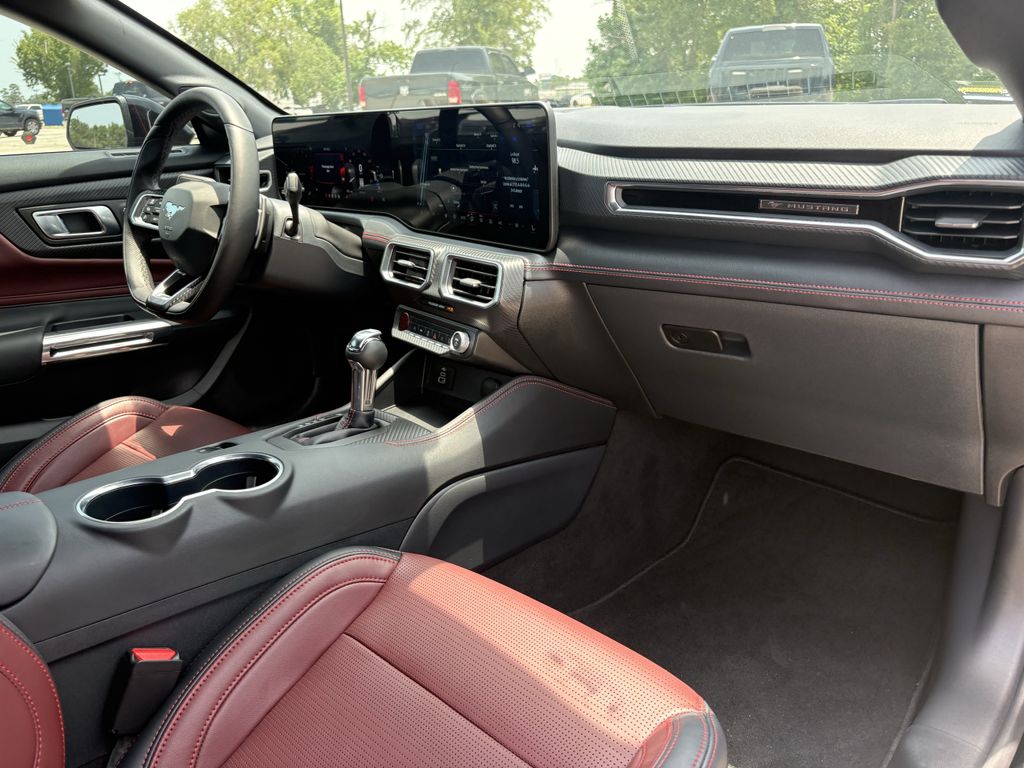 2025 Ford Mustang GT Premium - Photo 26