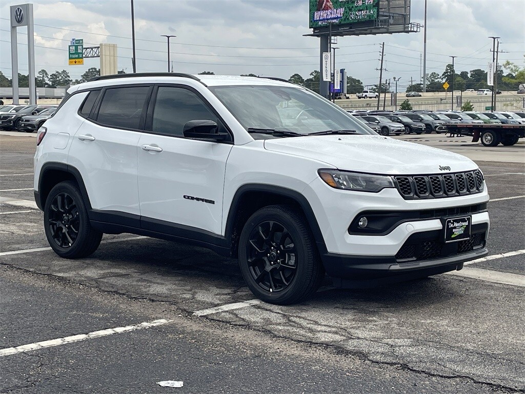 2026 Jeep Compass Latitude Altitude photo 2