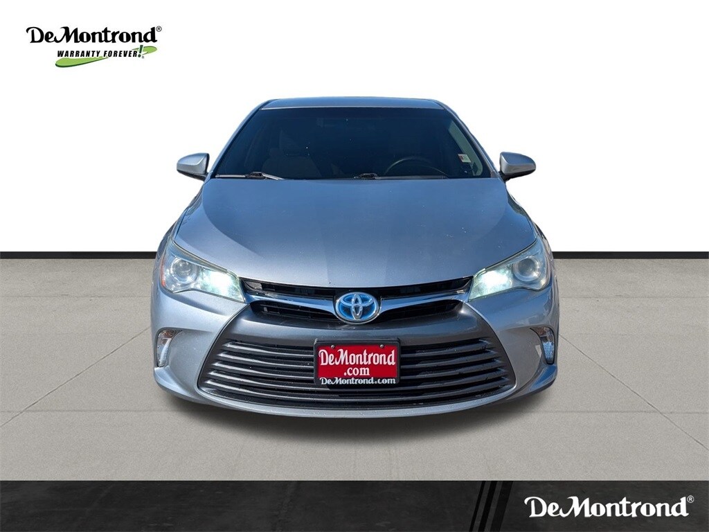 2016 Toyota Camry Hybrid photo 2