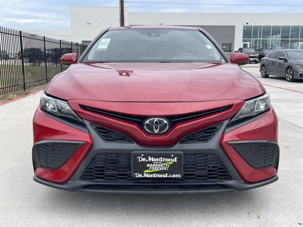 Used 2021 Toyota Camry SE with VIN 4T1G11AK2MU455492 for sale in Conroe, TX