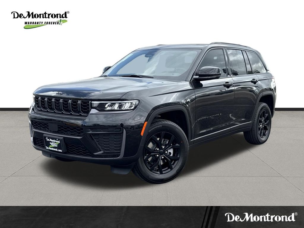 New 2026 Jeep Grand Cherokee LAREDO ALTITUDE 4X2